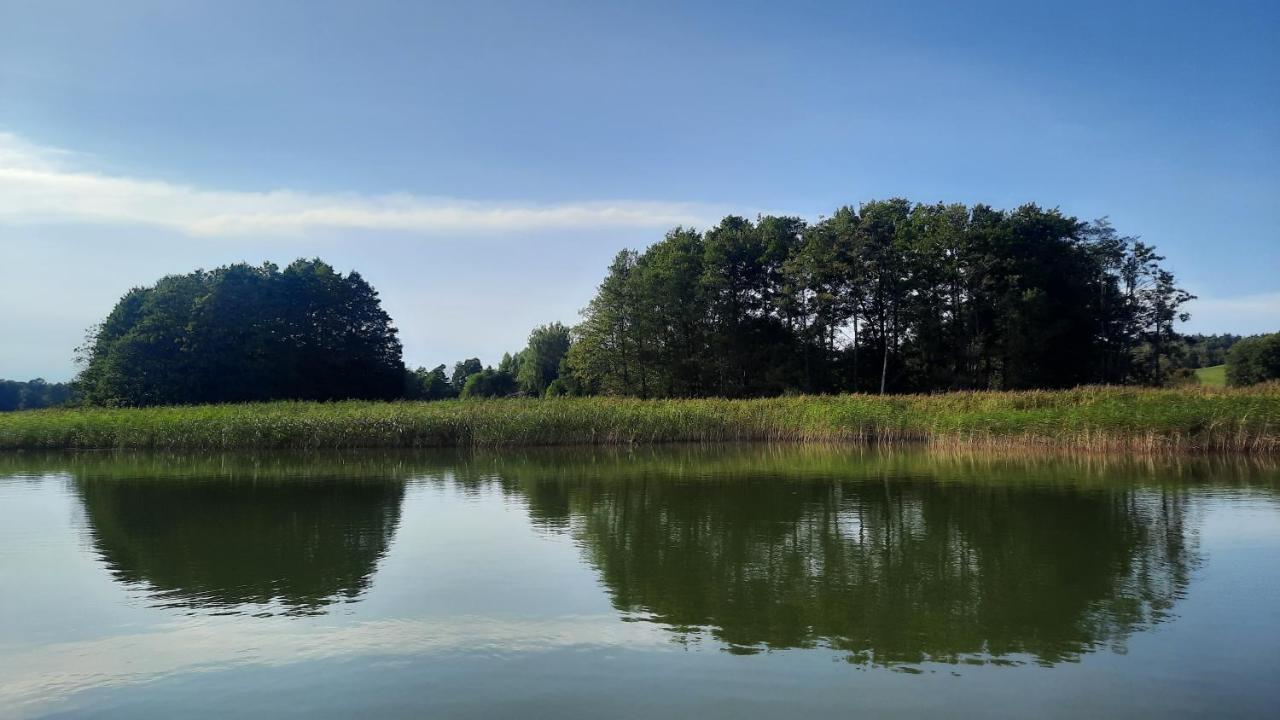 Domki Nad Jeziorem Półwysep SURYTY Exterior foto